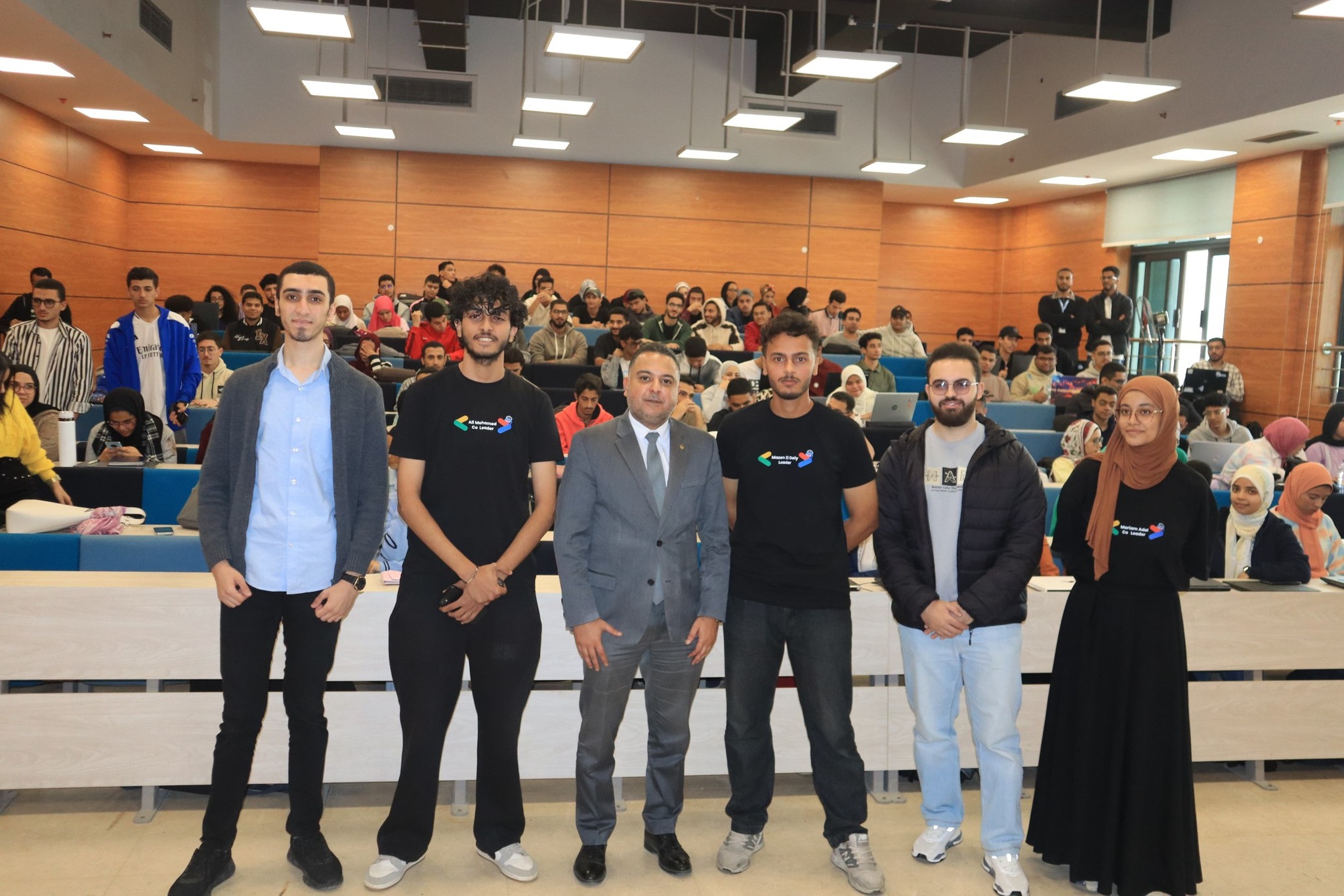 تعاون تقني متميز وتفاعل طلابي واسع في ورشة الذكاء الاصطناعي بكلية علوم الحاسب بجامعة بنها الأهلية